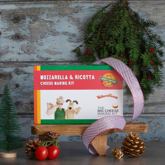 Wallace & Gromit Mozzarella & Ricotta kit with Christmas ribbon